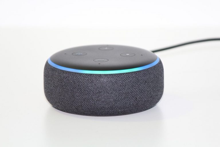 alexa-4758340_1280