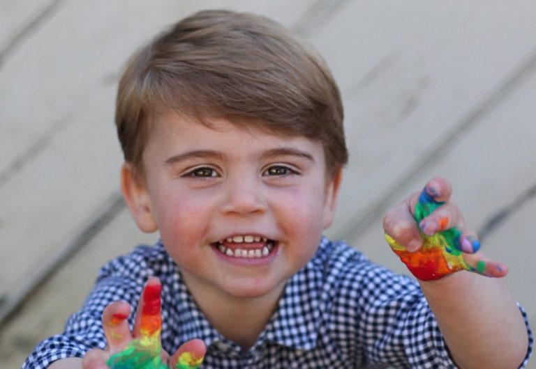 prince louis painting rainbow