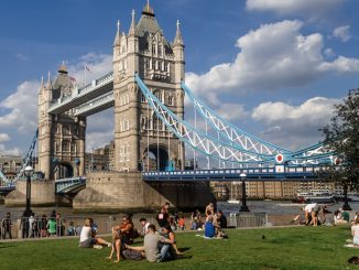 Sunny spells to continue