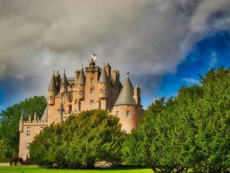 glamis castle in angus