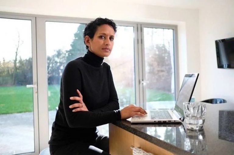 Naga Munchetty apologises for appreciating offensive tweets about using the British flag as a backdrop