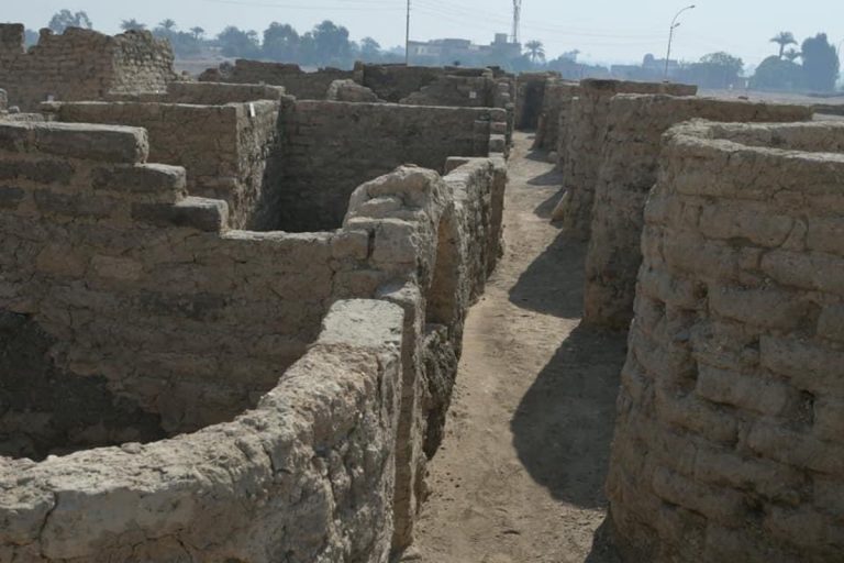 Discovery of a city of 3400 years- the Pompeii of ancient Egypt