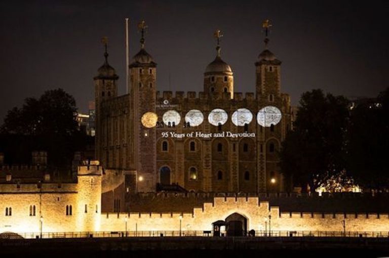 Honouring Queen, Tower of London lighting up its wall coin display