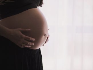 urging pregnant women vaccine