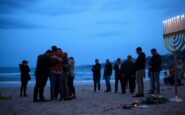 gunmen attack jewish community at bondi beach during hanukkah celebration 1765759578